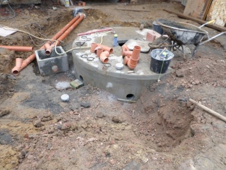 Pose de réseau d'égouttage