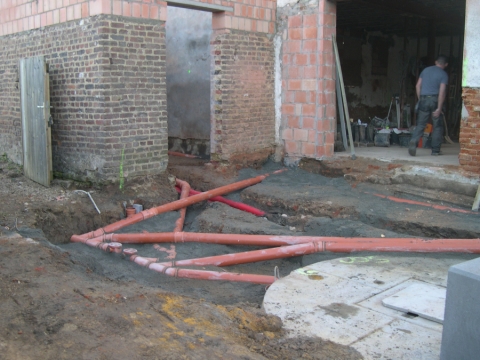 Pose de réseau d'égouttage